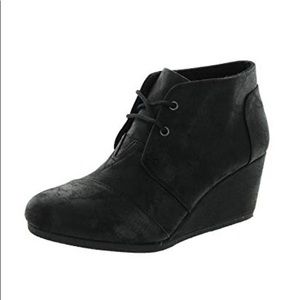 TOMS Desert Wedge Booties